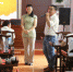 在周元琳老师的再三邀请下，不愿沽名钓誉的洪洋平老师和志愿者们分享了他的个人事迹 - 安徽新闻网