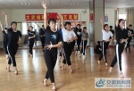亳州五中邀名家为健美操队“编织美好未来” - 安徽新闻网