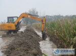 图二：宁小村在排涝放水 - 安徽新闻网