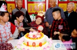 重阳节：凤阳花鼓之乡为106岁花鼓老人祝寿 - 安徽新闻网