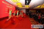 12、县老体协凤凰舞蹈分会表演的舞蹈《今天是个好日子》 - 安徽新闻网