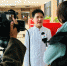 冠军获得者汪溢同学在接受县电视台记者采访 - 安徽新闻网