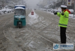 五河县交警全警上路应对大雪保安全 - 安徽新闻网