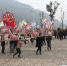 村民们舞起板龙 - 安徽新闻网