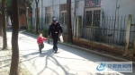 铜陵三岁儿童家门口走失 暖心民警及时送回 - 安徽新闻网