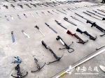 滁州公安公开销毁非法枪械刀具 迎歌会保平安 - 徽广播