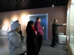 美国布莱恩先生一家参观安徽省档案馆展示馆 - 档案局