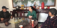 省妇联主席刘苹深入扶贫点走访贫困妇女并指导驻村帮扶工作 - 妇联