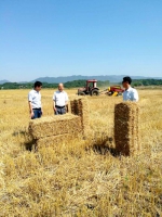 青阳县农机局举办秸秆机械化打捆现场会 - 农业机械化信息